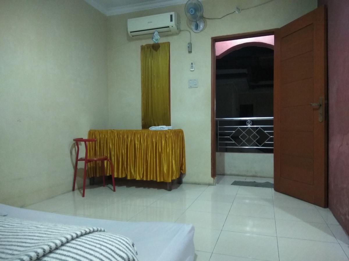 Pondok Cemara Hotel Medan Bagian luar foto