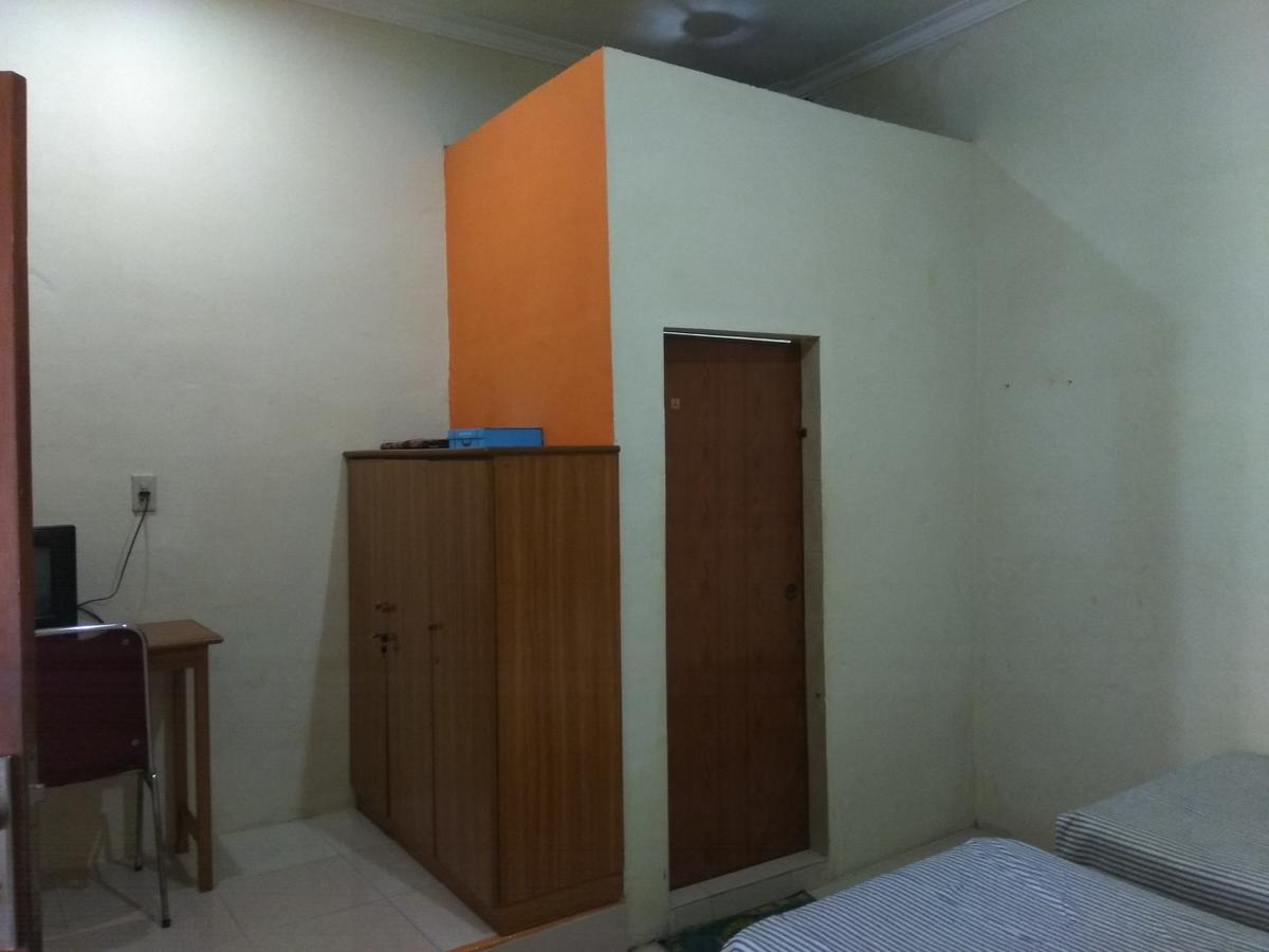 Pondok Cemara Hotel Medan Bagian luar foto