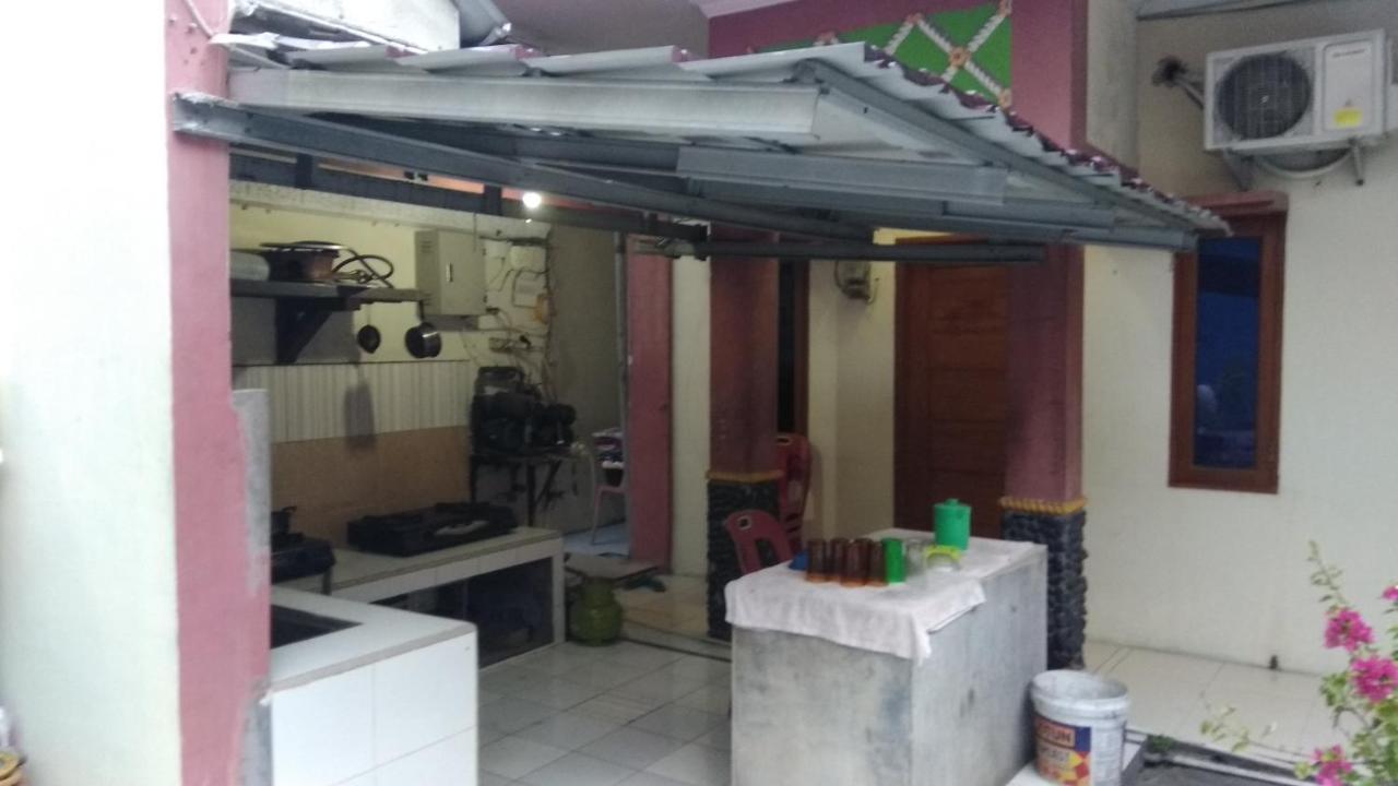Pondok Cemara Hotel Medan Bagian luar foto